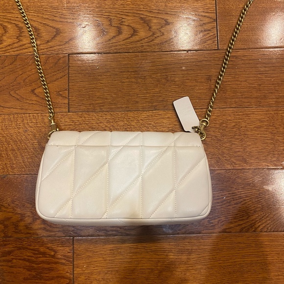 Tabby Crossbody Wristlet With Pillow Quilting - Picture 7 of 15